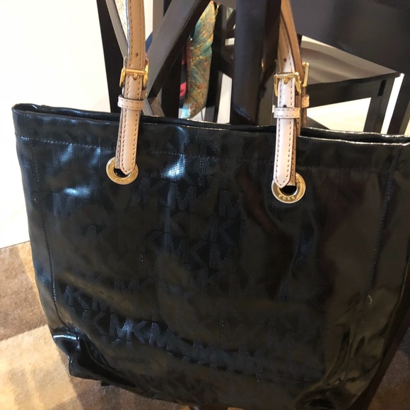 Michael Kors black mirror monogram patent tote - Picture 3 of 7
